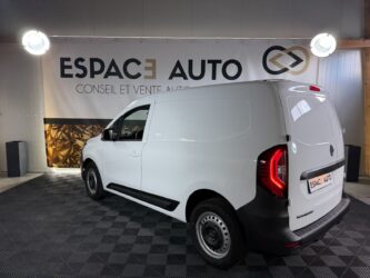 RENAULT KANGOO VAN TCE 130 EDC7 complet