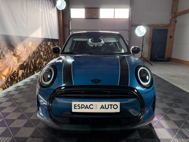 MINI HATCH 5 PORTES F55 LCI II Cooper 136 ch BVA7 Edition Premium complet