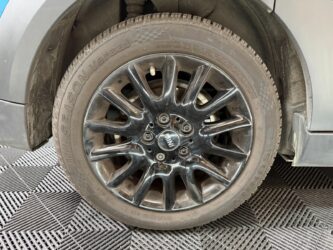 MINI HATCH 5 PORTES F55 LCI II Cooper 136 ch BVA7 Edition Premium complet