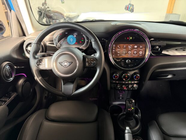 MINI HATCH 5 PORTES F55 LCI II Cooper 136 ch BVA7 Edition Premium complet
