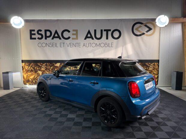 MINI HATCH 5 PORTES F55 LCI II Cooper 136 ch BVA7 Edition Premium complet