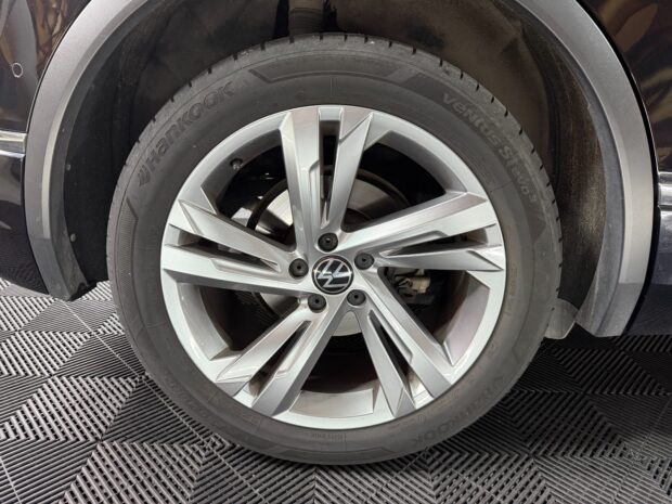VOLKSWAGEN TIGUAN 1.5 TSI 150ch DSG7 R-Line complet