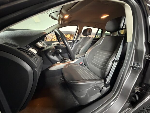 RENAULT LAGUNA ESTATE 2.0 dCi 130 Energy eco2 Zen complet